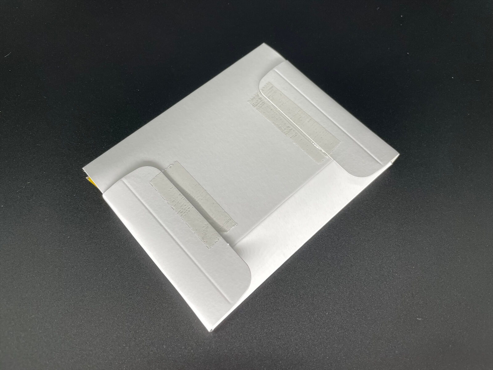 発送物の裏側